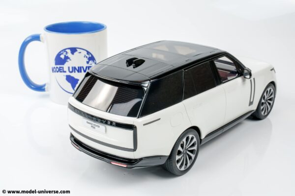 GT Spirit - 1:18 Range Rover P530 V8 Autobiography White 2024 - Limited Edition Resin Model 18 GT Spirit - 1:18 Range Rover P530 V8 Autobiography White 2024 - Limited Edition Resin Model