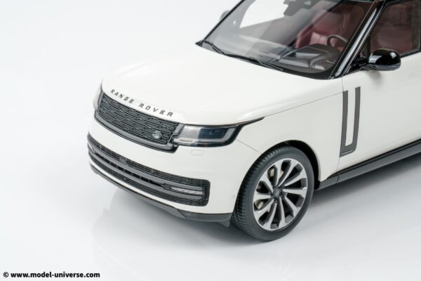 GT Spirit - 1:18 Range Rover P530 V8 Autobiography White 2024 - Limited Edition Resin Model 25 GT Spirit - 1:18 Range Rover P530 V8 Autobiography White 2024 - Limited Edition Resin Model