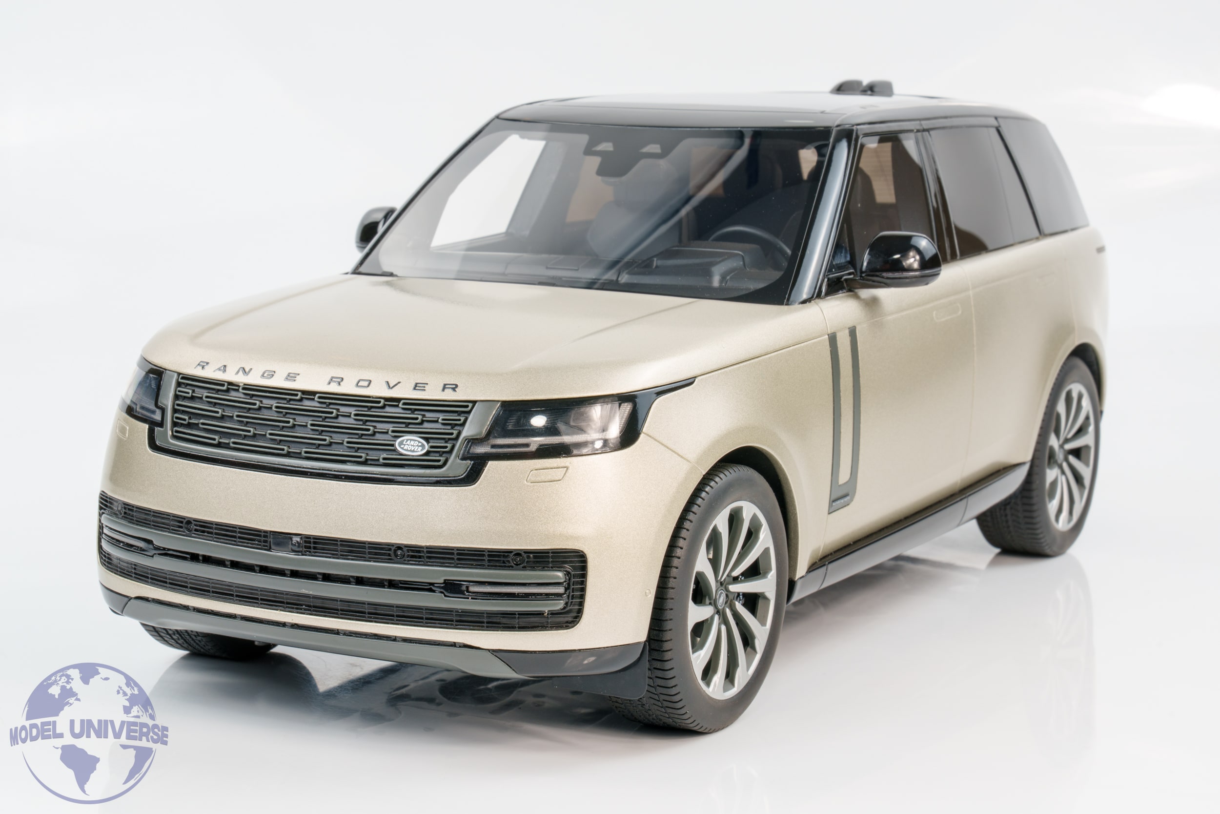 GT Spirit - 1:12 Range Rover P530 V8 Autobiography Gold 2024 - Limited Edition Resin Model 6 GT Spirit - 1:12 Range Rover P530 V8 Autobiography Gold 2024 - Limited Edition Resin Model