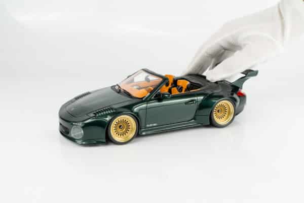 GT Spirit 1:18 Porsche 911 (997.2) Old & New Tokyo Auto Salon Green (GT548) Limited Edition Resin Model 13 GT Spirit 1:18 Porsche 911 (997.2) Old & New Tokyo Auto Salon Green (GT548) Limited Edition Resin Model
