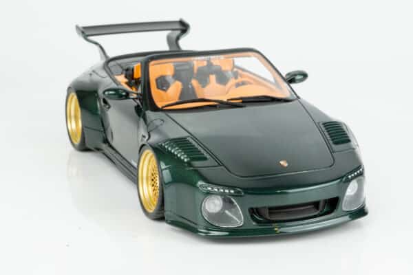 GT Spirit 1:18 Porsche 911 (997.2) Old & New Tokyo Auto Salon Green (GT548) Limited Edition Resin Model 19 GT Spirit 1:18 Porsche 911 (997.2) Old & New Tokyo Auto Salon Green (GT548) Limited Edition Resin Model