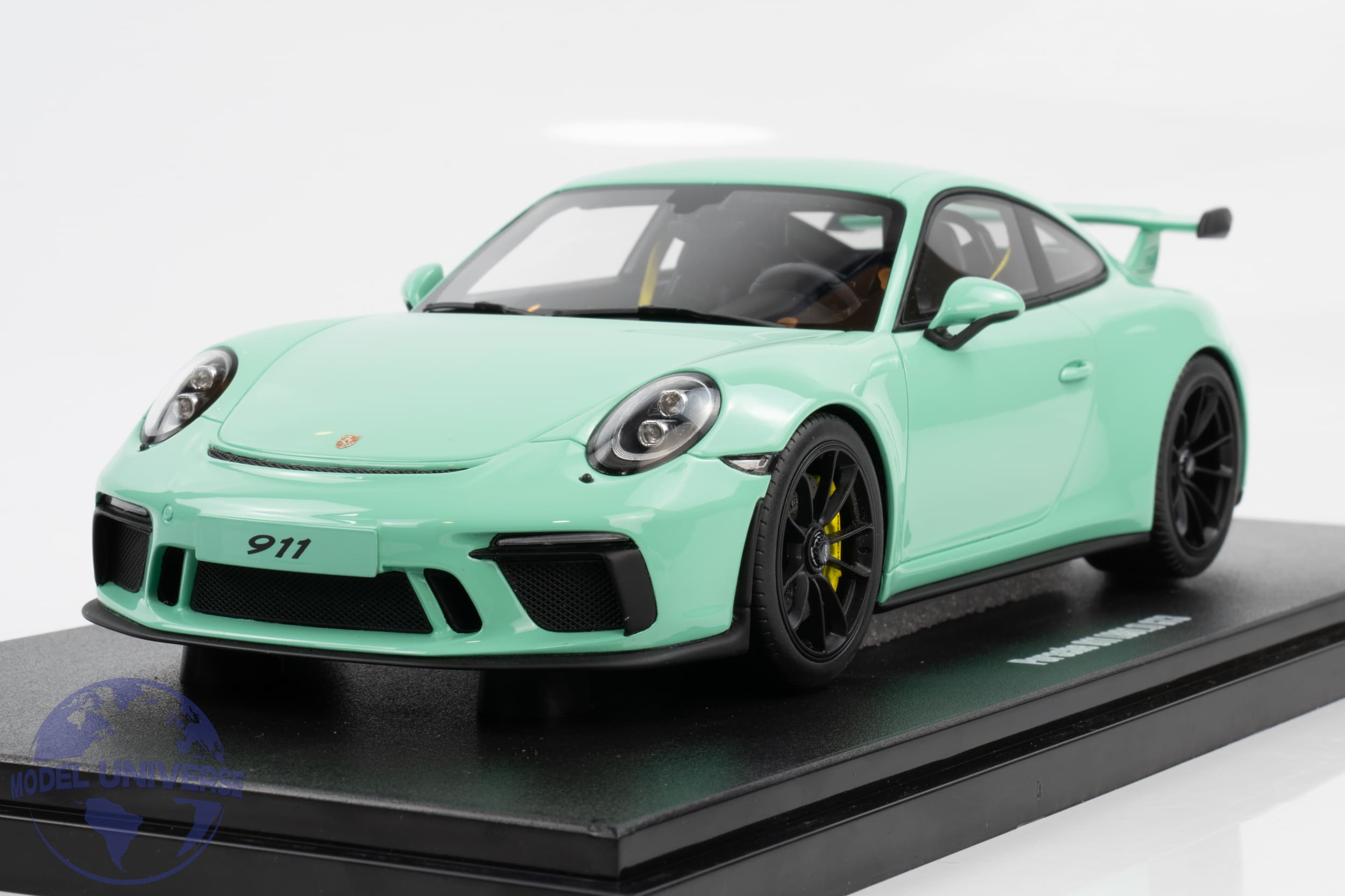 GT Spirit - 1:18 Porsche 911 (991.2) GT3 Mint Green 2018 - Limited Edition Resin Model 4 GT Spirit - 1:18 Porsche 911 (991.2) GT3 Mint Green 2018 - Limited Edition Resin Model