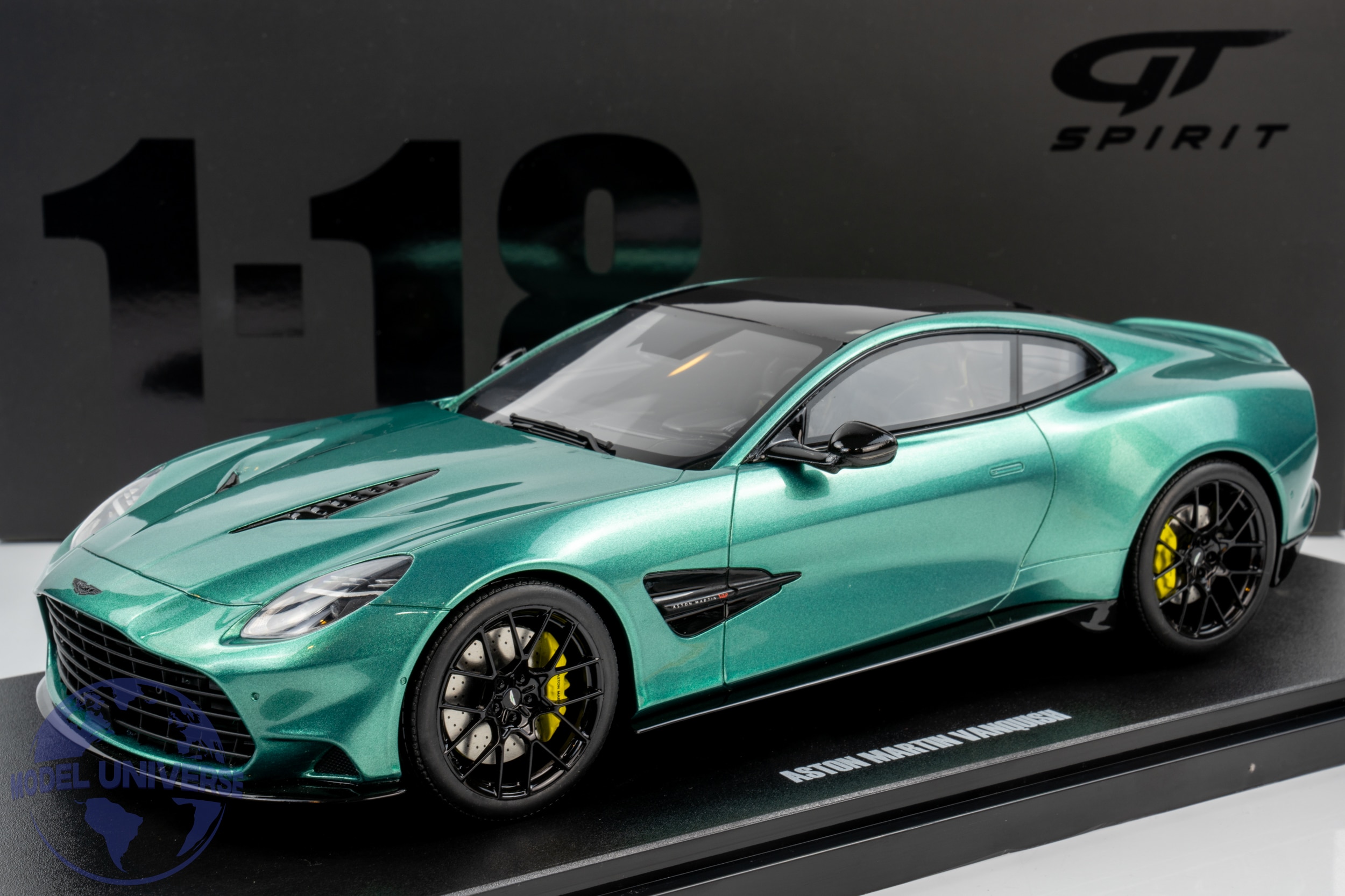 GT-Spirit-GT551-Aston-Martin-