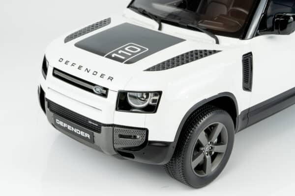 GT Spirit - 1:12 Land Rover Defender 110 P400X White 2021 (GT554) Limited Edition Resin Model 14 GT Spirit - 1:12 Land Rover Defender 110 P400X White 2021 (GT554) Limited Edition Resin Model
