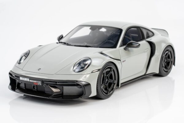 GT Spirit - 1:18 Brabus 900 Rocket.R Nardo Grey 2023 - Limited Edition Resin Model 15 GT Spirit - 1:18 Brabus 900 Rocket.R Nardo Grey 2023 - Limited Edition Resin Model