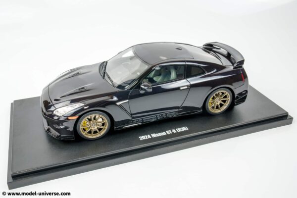 GT Spirit - 1:18 Nissan GT-R Takumi Edition Midnight Purple 2024 - Limited Edition Resin Model 15 GT Spirit - 1:18 Nissan GT-R Takumi Edition Midnight Purple 2024 - Limited Edition Resin Model