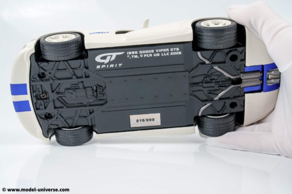 GT Spirit - 1:18 Dodge Viper GTS White 1996 - Limited Edition Resin Model 15 GT Spirit - 1:18 Dodge Viper GTS White 1996 - Limited Edition Resin Model
