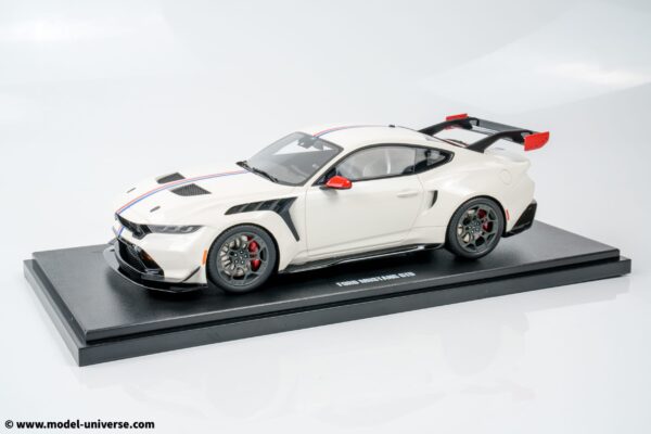 GT Spirit - 1:18 Ford Mustang GTD "Spirit of America" Performance White 2025 - Limited Edition Resin Model 17 GT Spirit - 1:18 Ford Mustang GTD