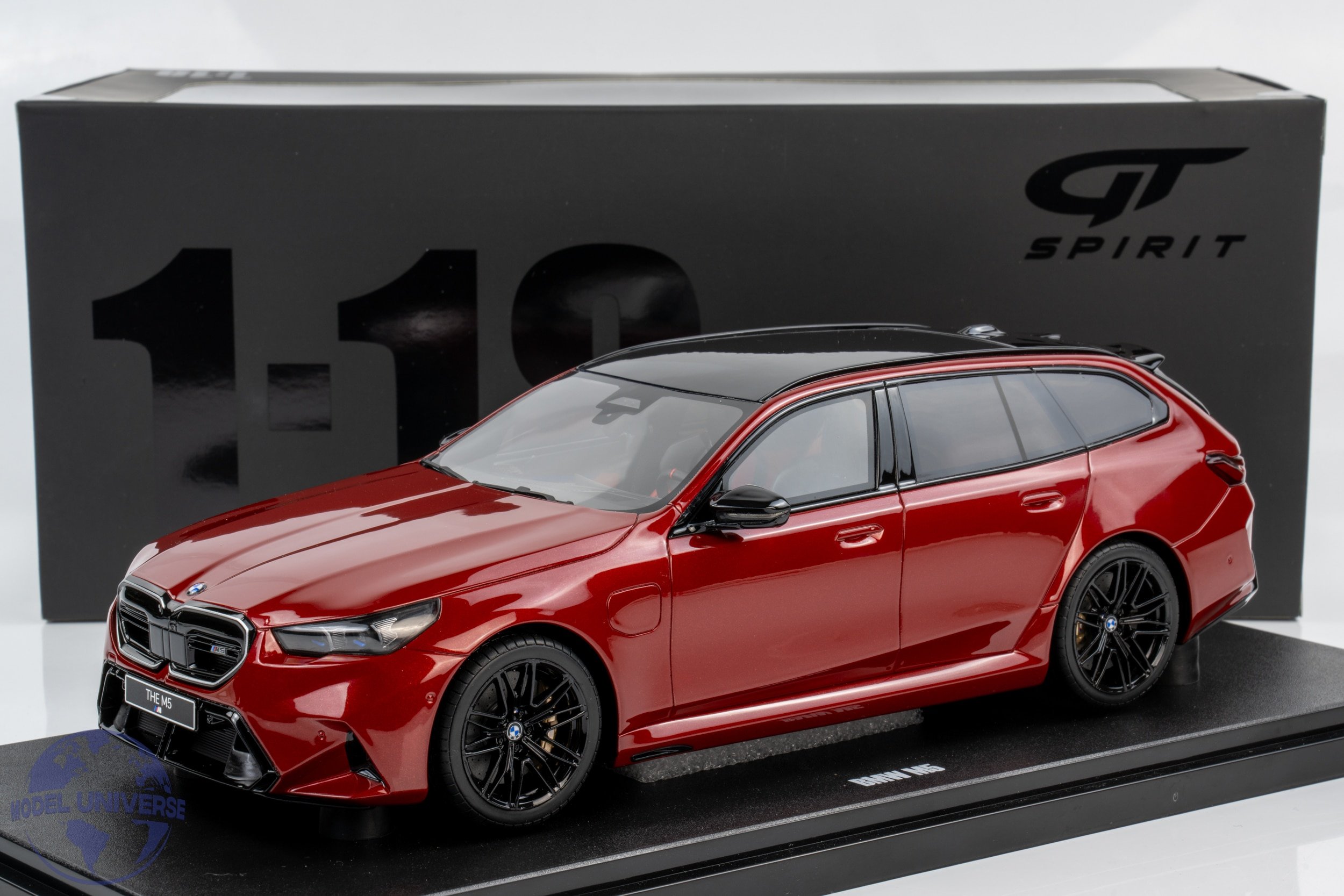 GT Spirit - 1:18 BMW M5 (G90) Touring Red 2025 - Limited Edition Resin Model