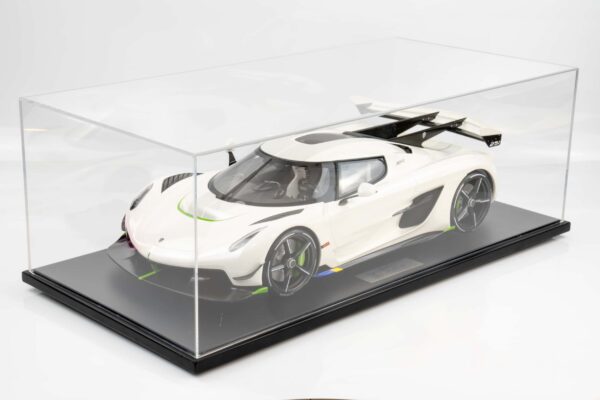 GT Spirit - 1:8 Koenigsegg Jesko White 2019 - Limited Edition Resin Model 10 GT Spirit - 1:8 Koenigsegg Jesko White 2019 - Limited Edition Resin Model