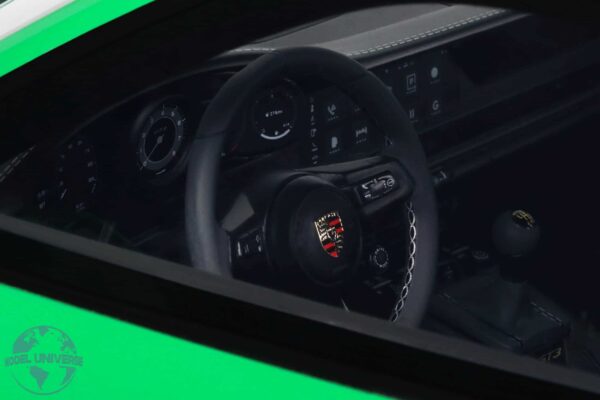 GT Spirit - 1:8 Porsche 911 (992) GT3 Green 2022 - Limited Edition Resin Model 5 GT Spirit - 1:8 Porsche 911 (992) GT3 Green 2022 - Limited Edition Resin Model