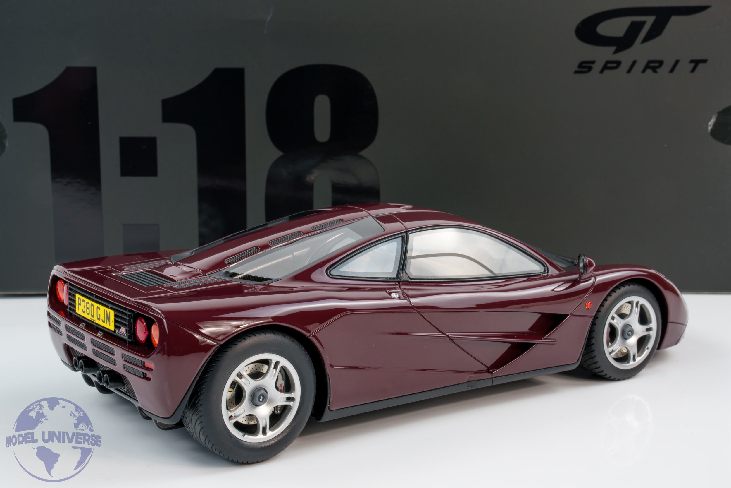 GT Spirit - 1:18 McLaren F1 Red 1992 (Rowan Atkinson's Car