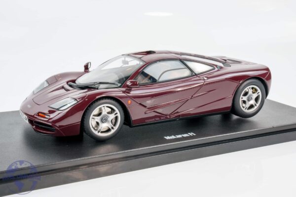 GT Spirit - 1:18 McLaren F1 Red 1992 (Rowan Atkinson's Car) - Limited Edition Resin Model 11 GT Spirit - 1:18 McLaren F1 Red 1992 (Rowan Atkinson's Car) - Limited Edition Resin Model