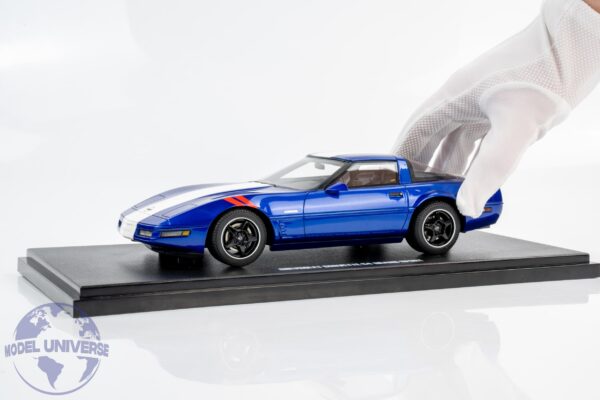 GT Spirit - 1:18 Chevrolet Corvette C4 Gran Sport Blue 1996 - Limited Edition Resin Model 8 GT Spirit - 1:18 Chevrolet Corvette C4 Gran Sport Blue 1996 - Limited Edition Resin Model