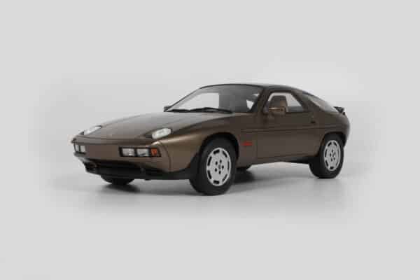 GT Spirit 1:18 Porsche 928 S Brown 1981 (GT1005) Limited Edition Resin Model