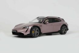 GT Spirit - 1:18 Porsche Taycan Turbo S Cross Turismo Pink 2022 (GT440)