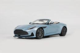 GT Spirit 1:18 Aston Martin DB12 Volante Caribbean Blue 2023 (GT479)