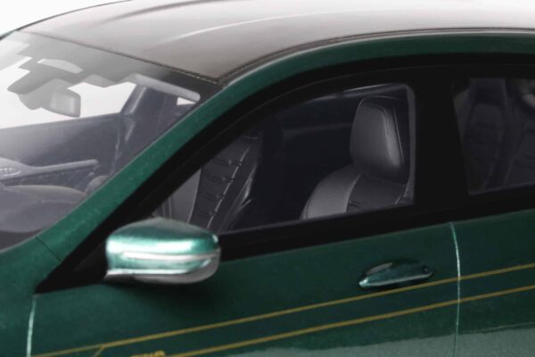 GT Spirit 1:18 Alpina B8 Gran Coupe Green 2023 (GT481) 17 GT Spirit 1:18 Alpina B8 Gran Coupe Green 2023 (GT481)