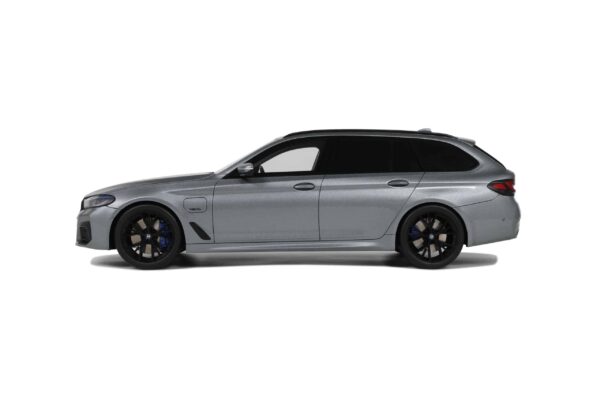 1:18 BMW 530E XDrive M Sport Touring Grey 2023 Limited Edition Resin Model - GT Spirit 11 GT485 SL