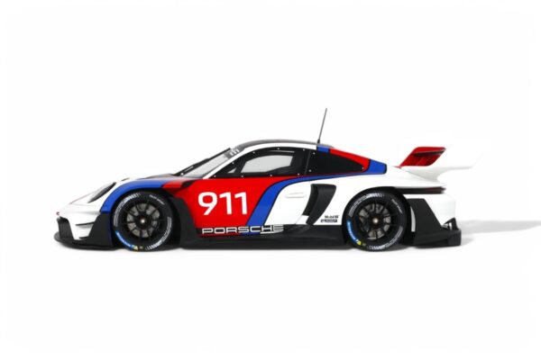 GT Spirit 1:18 Porsche 911 (992) GT3 R Rennsport White 2023 (GT495) Limited Edition Resin Model 10 GT Spirit 1:18 Porsche 911 (992) GT3 R Rennsport White 2023 (GT495) Limited Edition Resin Model