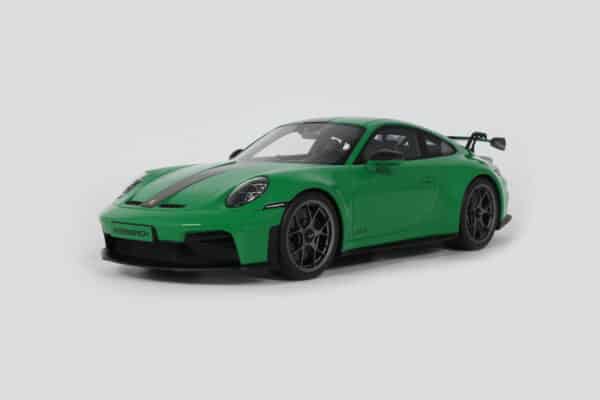 GT Spirit 1:18 Porsche 911 (992.2) GT3 Weissach Package Green 2025 (GT576) Limited Edition Resin Model