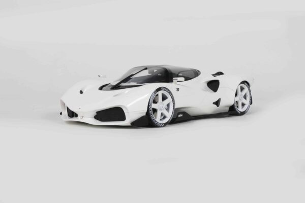 GT Spirit - 1:18 Nilu White 2025 - Limited Edition Resin Model 3 GT Spirit - 1:18 Nilu White 2025 - Limited Edition Resin Model