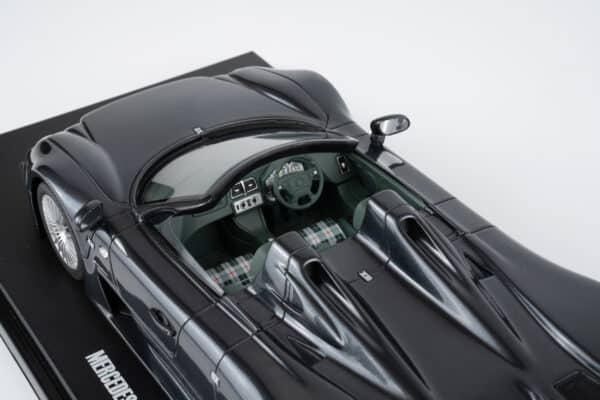 GT Spirit 1:18 Mercedes-Benz CLK-GTR Roadster Grey 1999 (GT960) Limited Edition Resin Model 14 GT Spirit 1:18 Mercedes-Benz CLK-GTR Roadster Grey 1999 (GT960) Limited Edition Resin Model