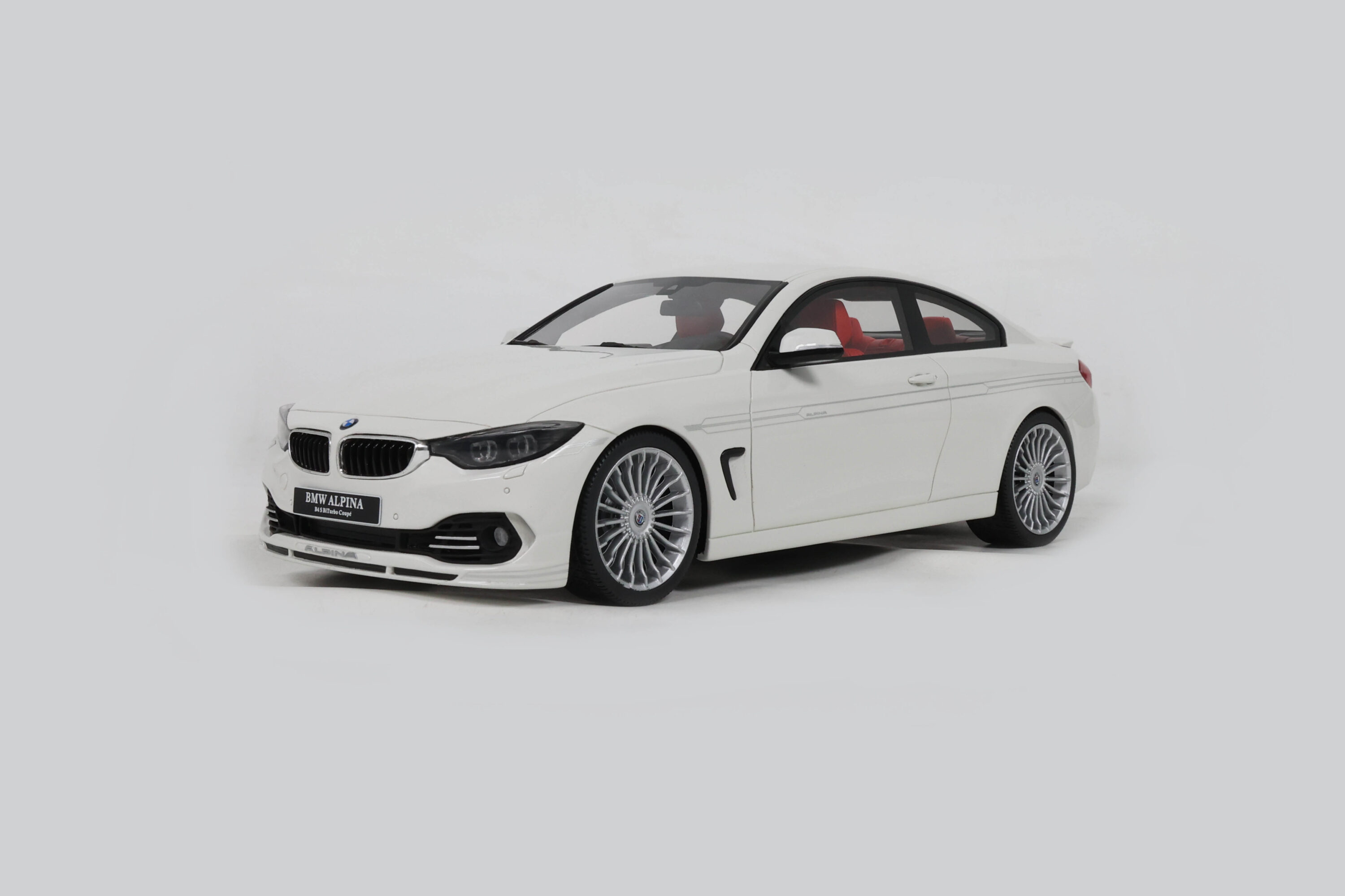 GT Spirit 1:18 BMW Alpina B4 Bi-turbo White 2014 (GT963) Limited Edition Resin Model 14 GT Spirit 1:18 BMW Alpina B4 Bi-turbo White 2014 (GT963) Limited Edition Resin Model - Image 14