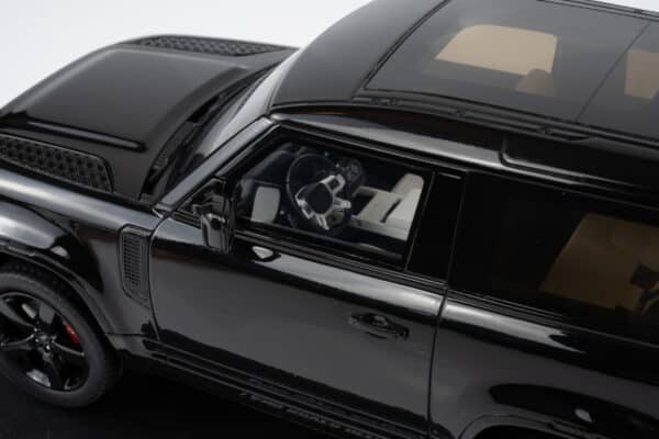 GT Spirit 1:18 Land Rover Defender 90 P400 X-Dynamic HSE Black 2021 (GT992) Limited Edition Resin Model 15 GT Spirit 1:18 Land Rover Defender 90 P400 X-Dynamic HSE Black 2021 (GT992) Limited Edition Resin Model