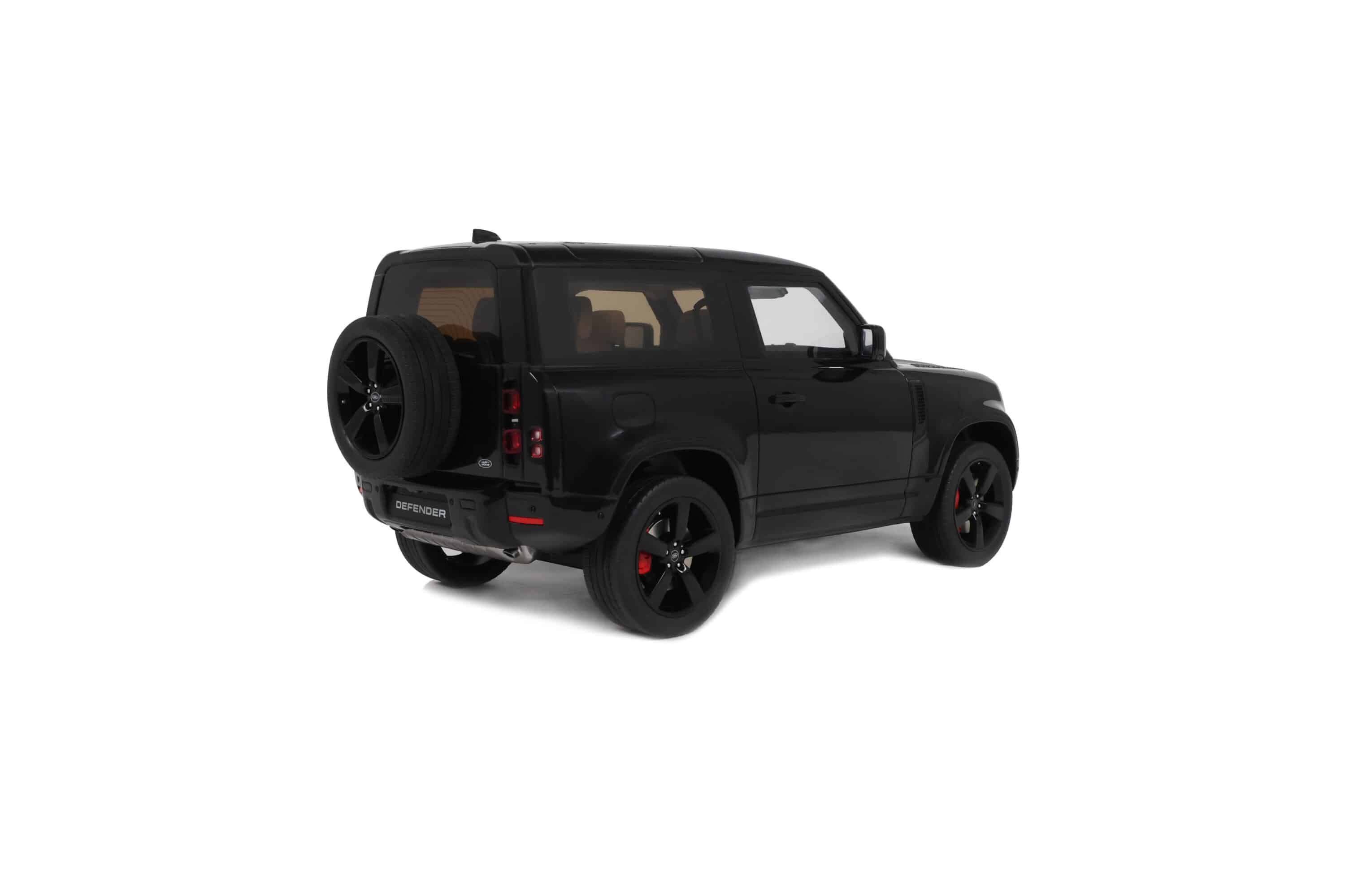 GT Spirit 1:18 Land Rover Defender 90 P400 X-Dynamic HSE Black 2021 (GT992) Limited Edition Resin Model 4 GT Spirit 1:18 Land Rover Defender 90 P400 X-Dynamic HSE Black 2021 (GT992) Limited Edition Resin Model - Image 4
