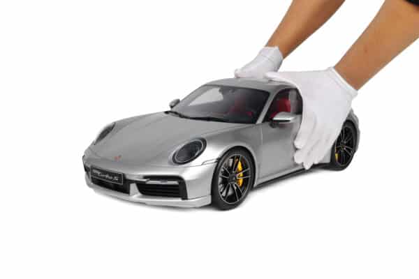 GT Spirit 1:8 Porsche 911 (992) Turbo S Silver 2020 (GTS801801) Limited Edition Resin Model 15 GT Spirit 1:8 Porsche 911 (992) Turbo S Silver 2020 (GTS801801) Limited Edition Resin Model