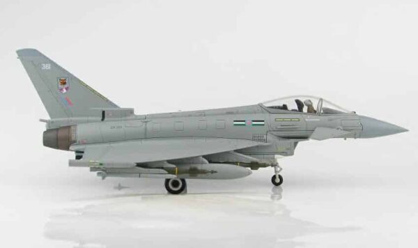 hobbymaster - 1:72 eurofighter typhoon gfr4 zk361 12 sqn raf/qatar emiri air force raf coningsby 2020 (ha6650)