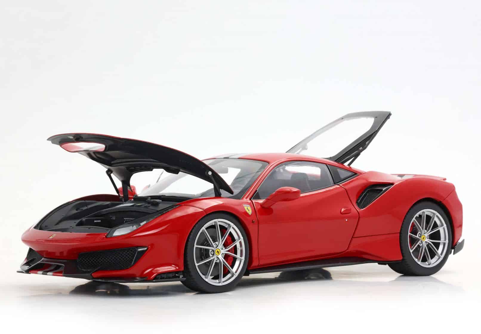 BBR 1:18 Ferrari 488 Pista Rosso Corsa - with Stripe (HE180055DIE) Limited Edition Diecast Model (Luxury Pack) 3 BBR 1:18 Ferrari 488 Pista Rosso Corsa - with Stripe (HE180055DIE) Limited Edition Diecast Model (Luxury Pack) - Image 3