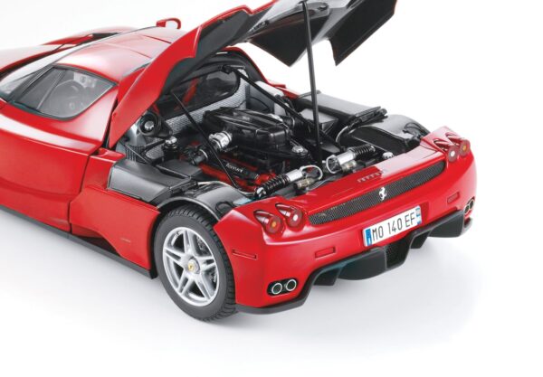 BBR 1:18 Ferrari Enzo Rosso Corsa - Silver Wheels (HE182501DIE) Limited Edition Diecast Model (Luxury Pack) 7 BBR 1:18 Ferrari Enzo Rosso Corsa - Silver Wheels (HE182501DIE) Limited Edition Diecast Model (Luxury Pack)