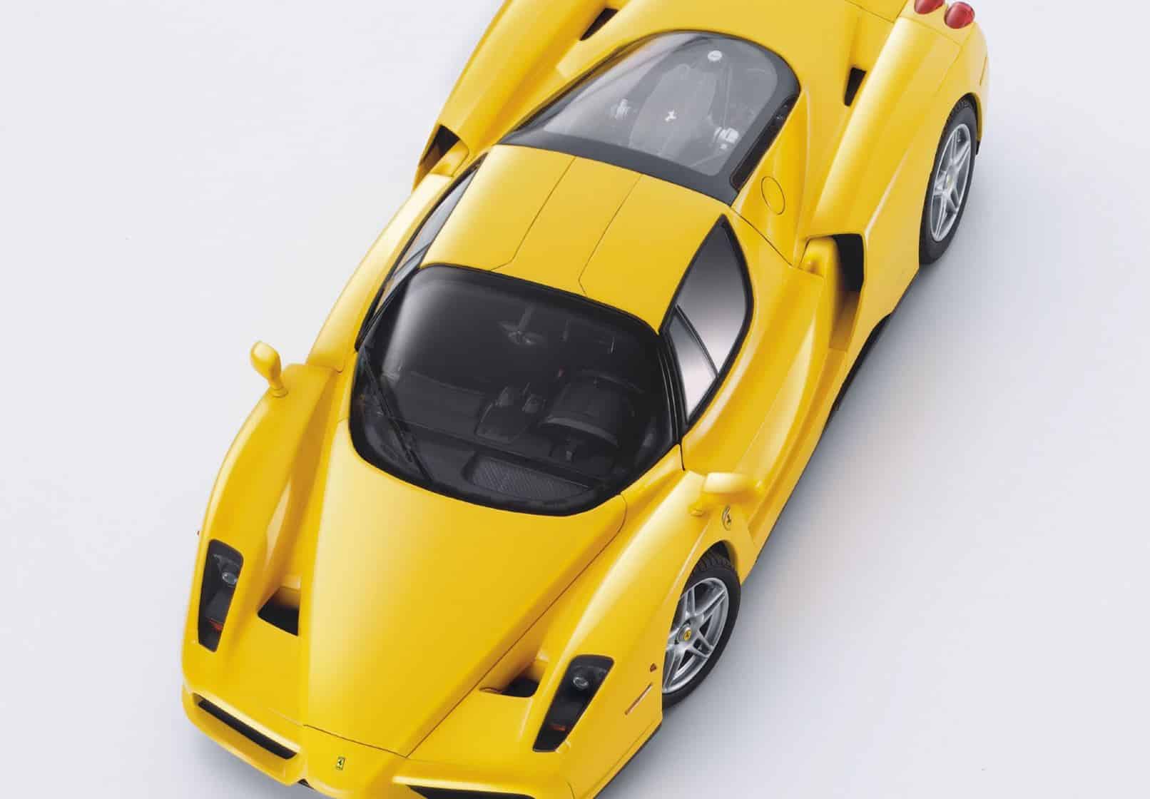BBR 1:18 Ferrari Enzo Giallo Modena - Silver Wheels (HE182507) Limited Edition Diecast Model (Polyfoam Edition) 4 BBR 1:18 Ferrari Enzo Giallo Modena - Silver Wheels (HE182507) Limited Edition Diecast Model (Polyfoam Edition) - Image 4