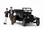 Sun Star 1:24 Ford Model T Touring Black with Laurel & Hardy Figures 1925