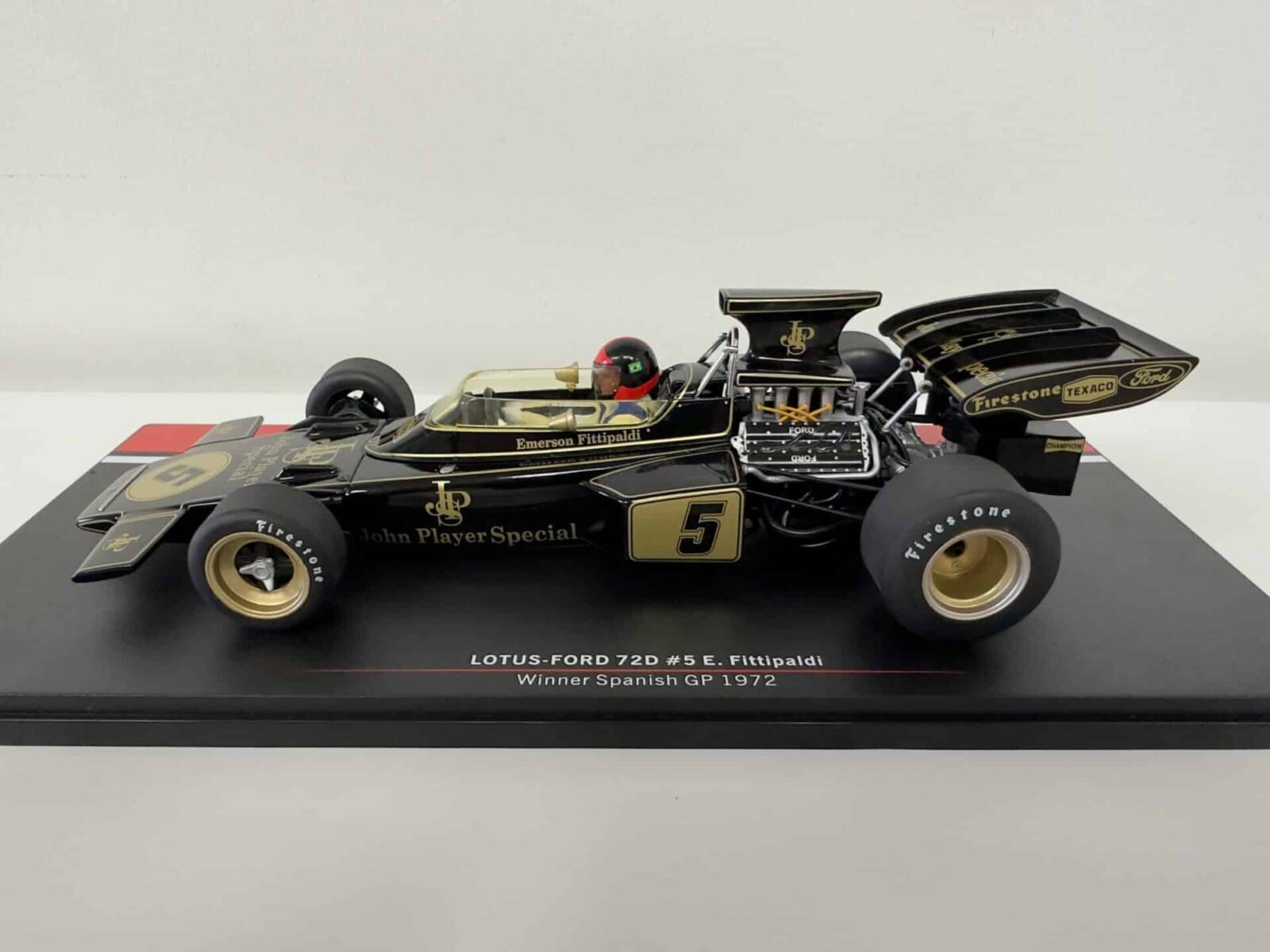 1/18 MCG ロータス 72D JPSチーム F1 スペインGP 1977 MCG - 1:18 Lotus 72D #5 JPS Emerson Fittipaldi 1972 Spanish GP