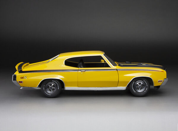 Sun Star 1:18 Buick GSX 1970 Saturn Yellow (H5702)