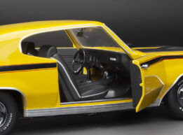 Sun Star 1:18 Buick GSX 1970 Saturn Yellow (H5702)