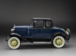 Sun Star 1:18 Ford Model A Coupe Riviera Blue 1931 (H6211)