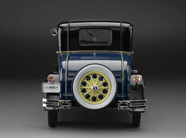 Sun Star 1:18 Ford Model A Coupe Riviera Blue 1931 (H6211)