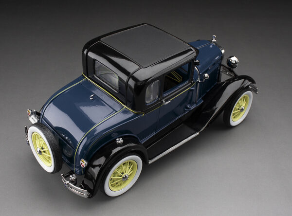 Sun Star 1:18 Ford Model A Coupe Riviera Blue 1931 (H6211)