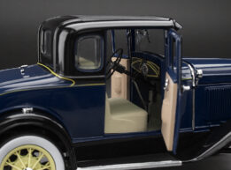 Sun Star 1:18 Ford Model A Coupe Riviera Blue 1931 (H6211)