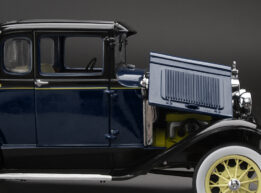 Sun Star 1:18 Ford Model A Coupe Riviera Blue 1931 (H6211)