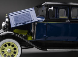 Sun Star 1:18 Ford Model A Coupe Riviera Blue 1931 (H6211)