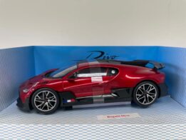 Bburago 1/18 Bugatti Divo Red Diecast Model Car