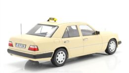 iScale 1/18 Mercedes E-Class W124 Taxi Diecast Model Car 118056