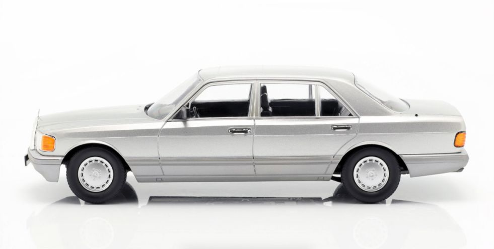 iScale - 1:18 Mercedes-Benz 560 SEL (W126) 1985 Silver | Model 