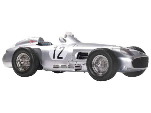 Mercedes-Benz W196 F1 World Champion 1955 Juan Manuel Fangio - 1:8 Scale Diecast Model Kit by Ixo Collections - Image 3