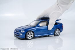 Ixo - 1:18 Ford Escort RS Cosworth 1996 Blue Metallic - Diecast Model